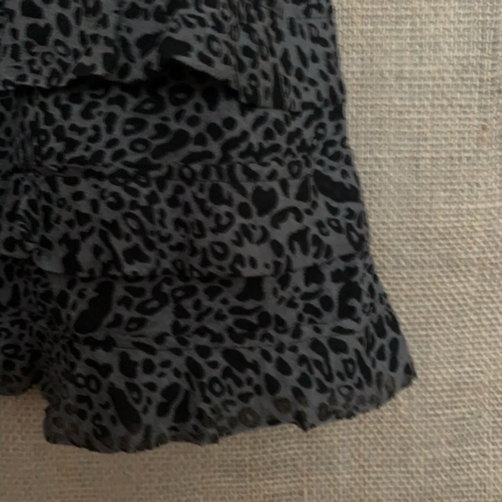 CAMELLIA Tiered Ruffle Dress Animal Print Gray Black Small - Picture 3 of 5